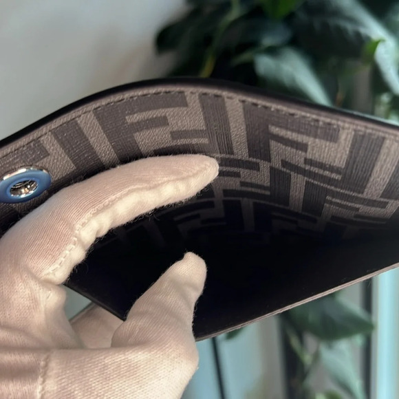 Fendi ROMA clutch pouch 🩶 New Without Tags - Picture 7 of 10